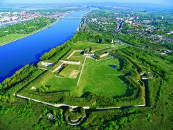Monoštorská Pevnosť Komarom