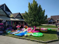 Vak Bottyán strand Balatonkenese