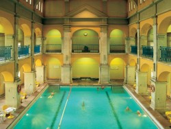Rudas Thermalbad und Schwimmbad - Budapest Budapest