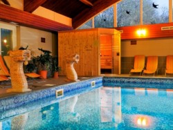 Fried Castle Hotel & Restaurant Simontornya